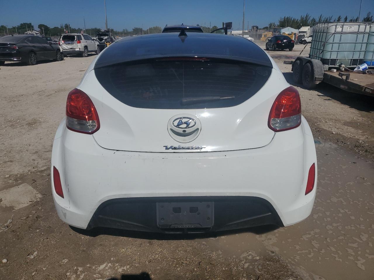 HYUNDAI VELOSTER