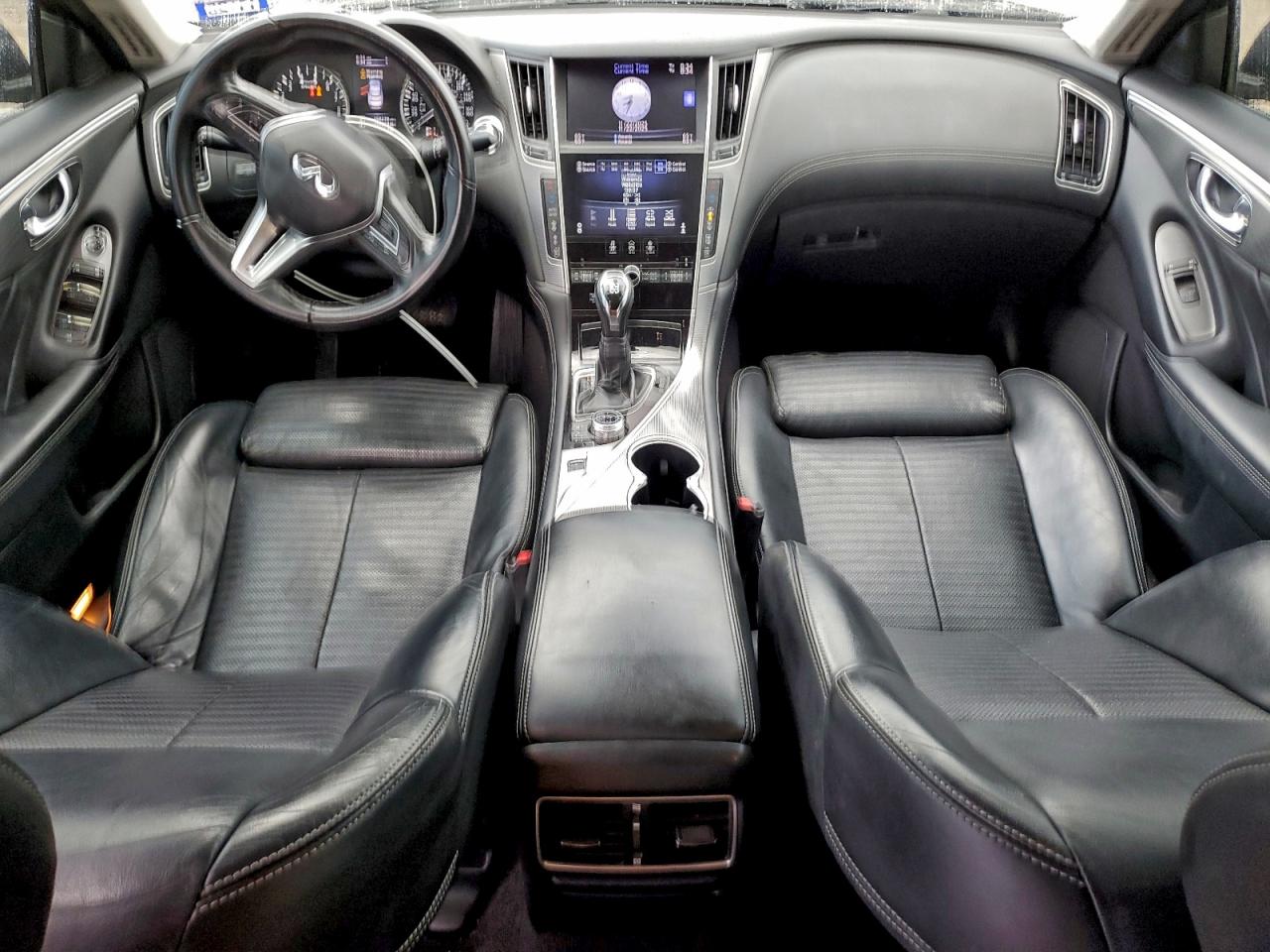 INFINITI Q50 LUXE