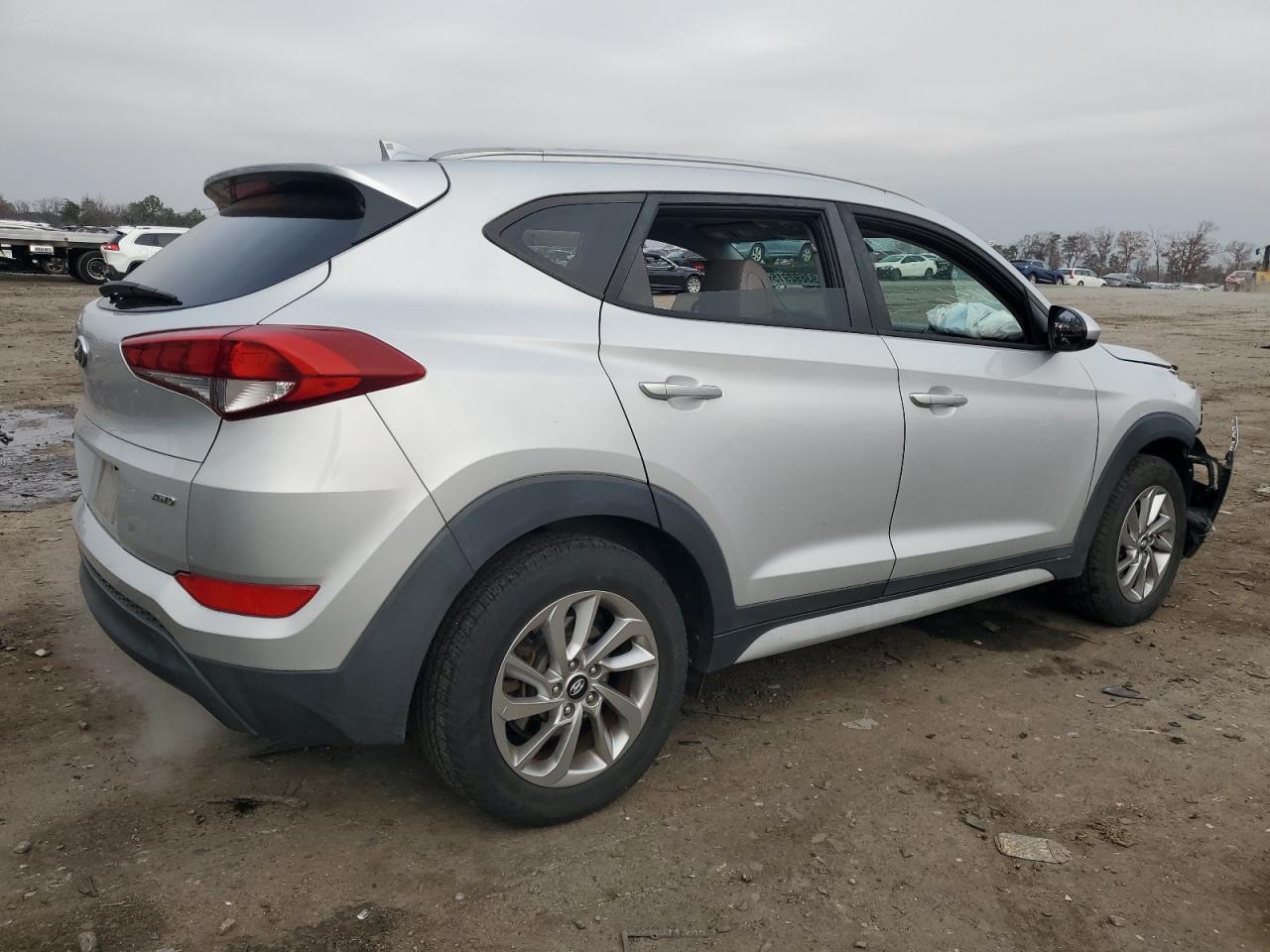 Lot #3301847430 2018 HYUNDAI TUCSON SEL