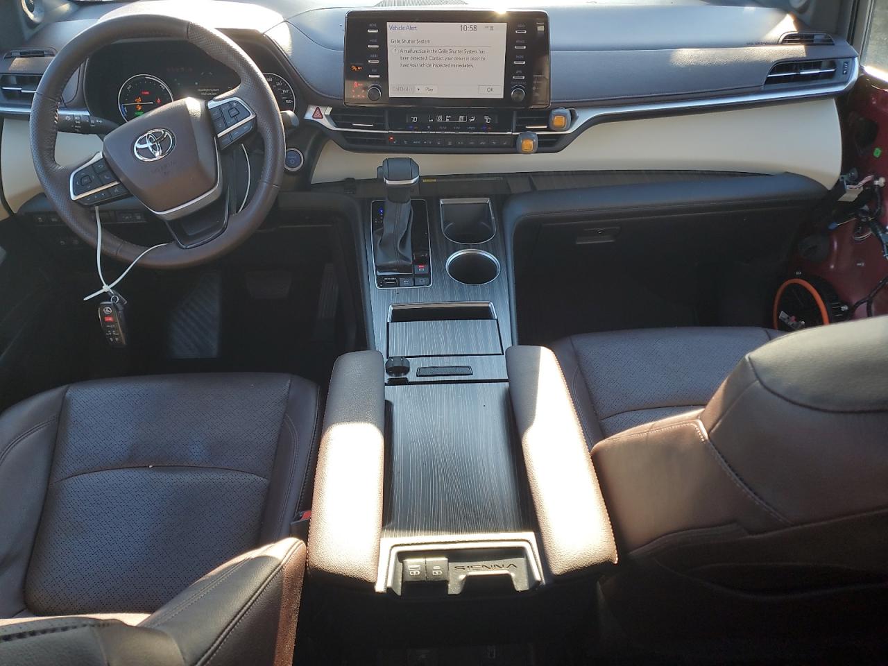 TOYOTA SIENNA LIMITED