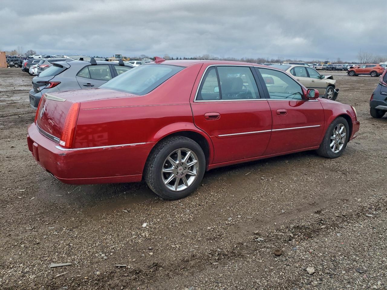 CADILLAC DTS LUXURY COLLECTION