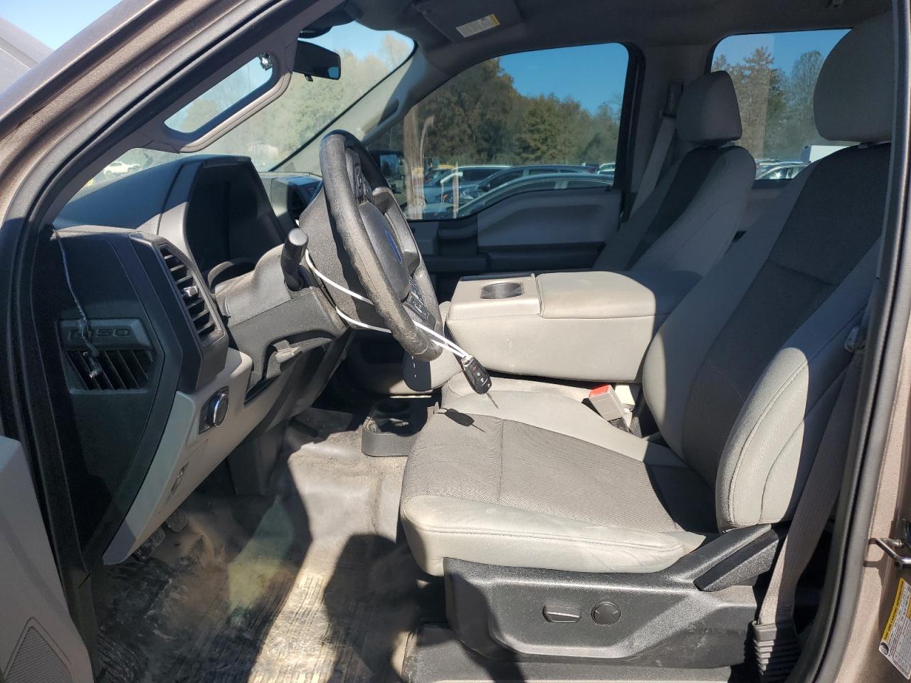 FORD F-150 SUPERCREW