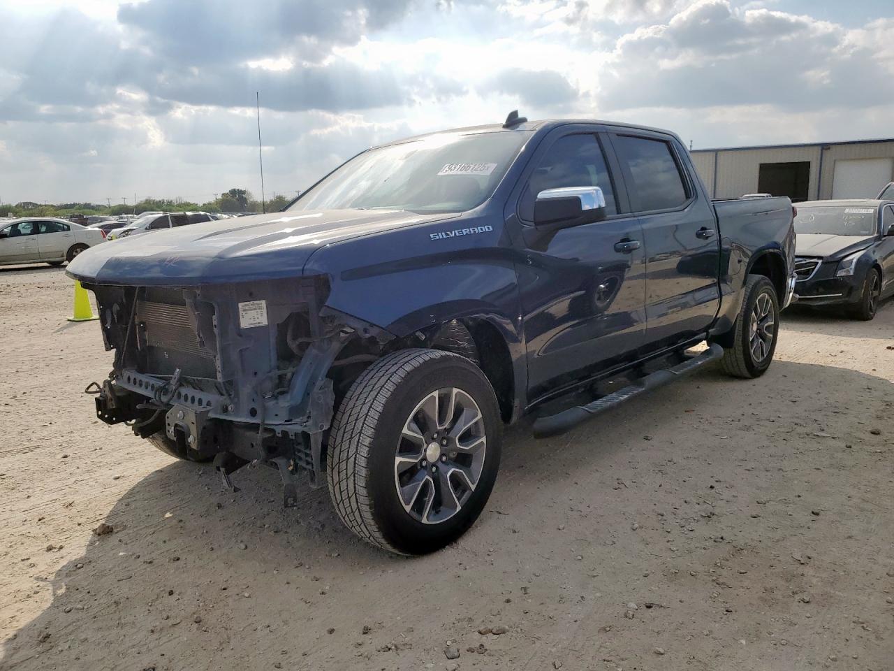 CHEVROLET SILVERADO C1500 LT