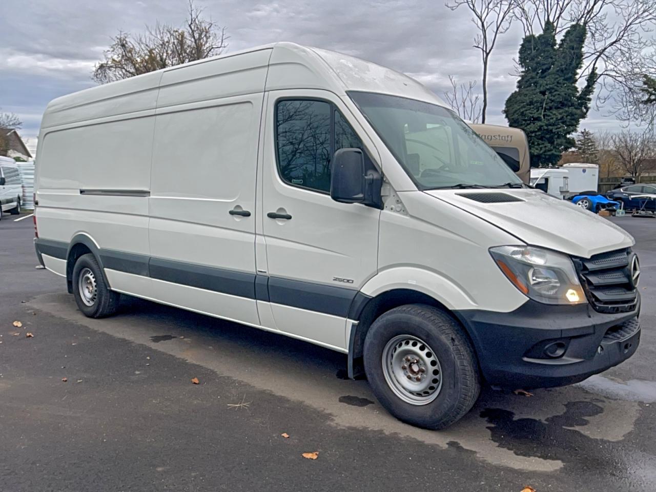 MERCEDES-BENZ SPRINTER 2500