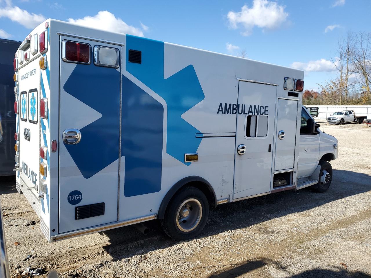 FORD ECONOLINE E450 SUPER DUTY CUTAWAY VAN