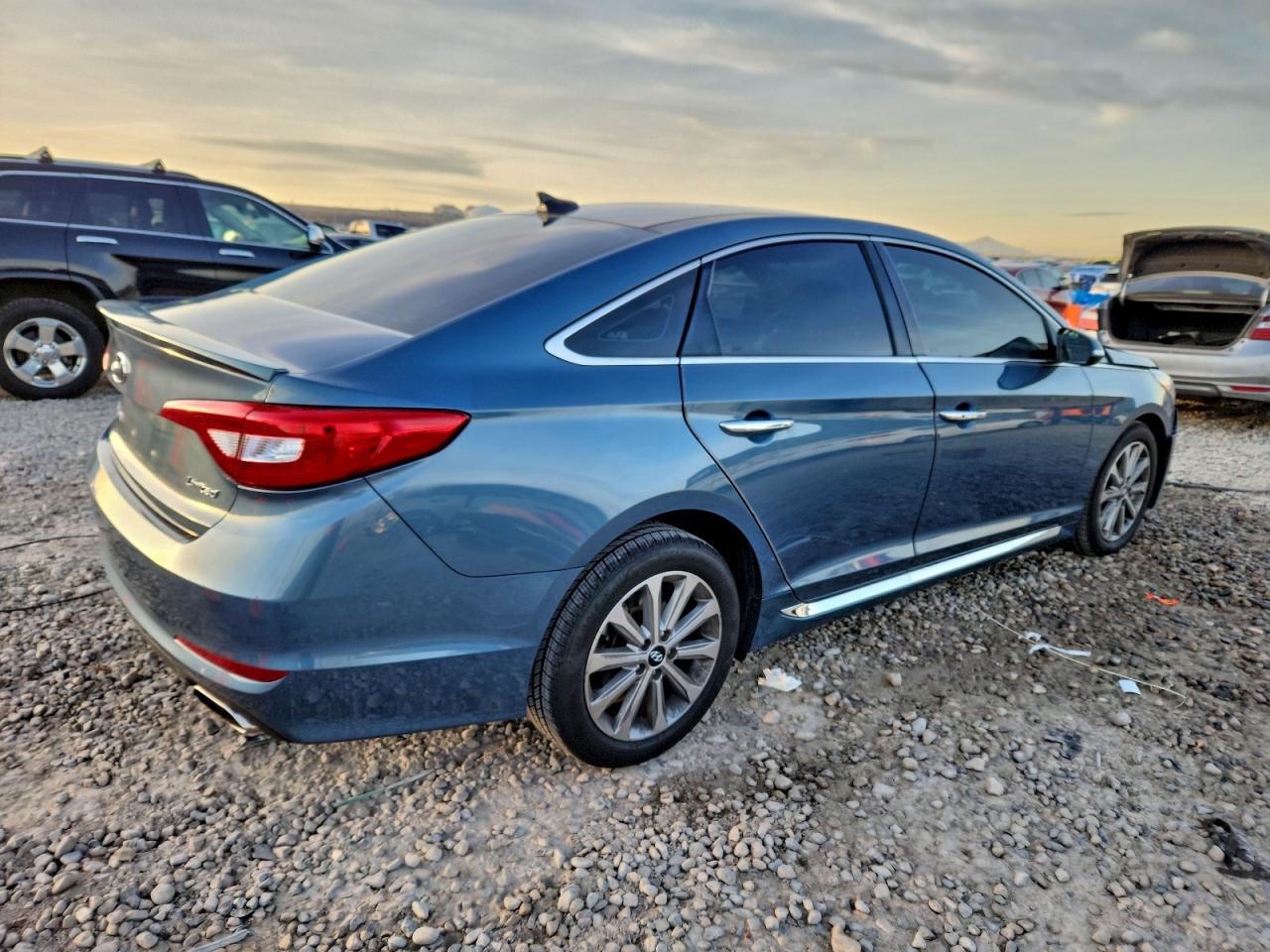 HYUNDAI SONATA SPORT
