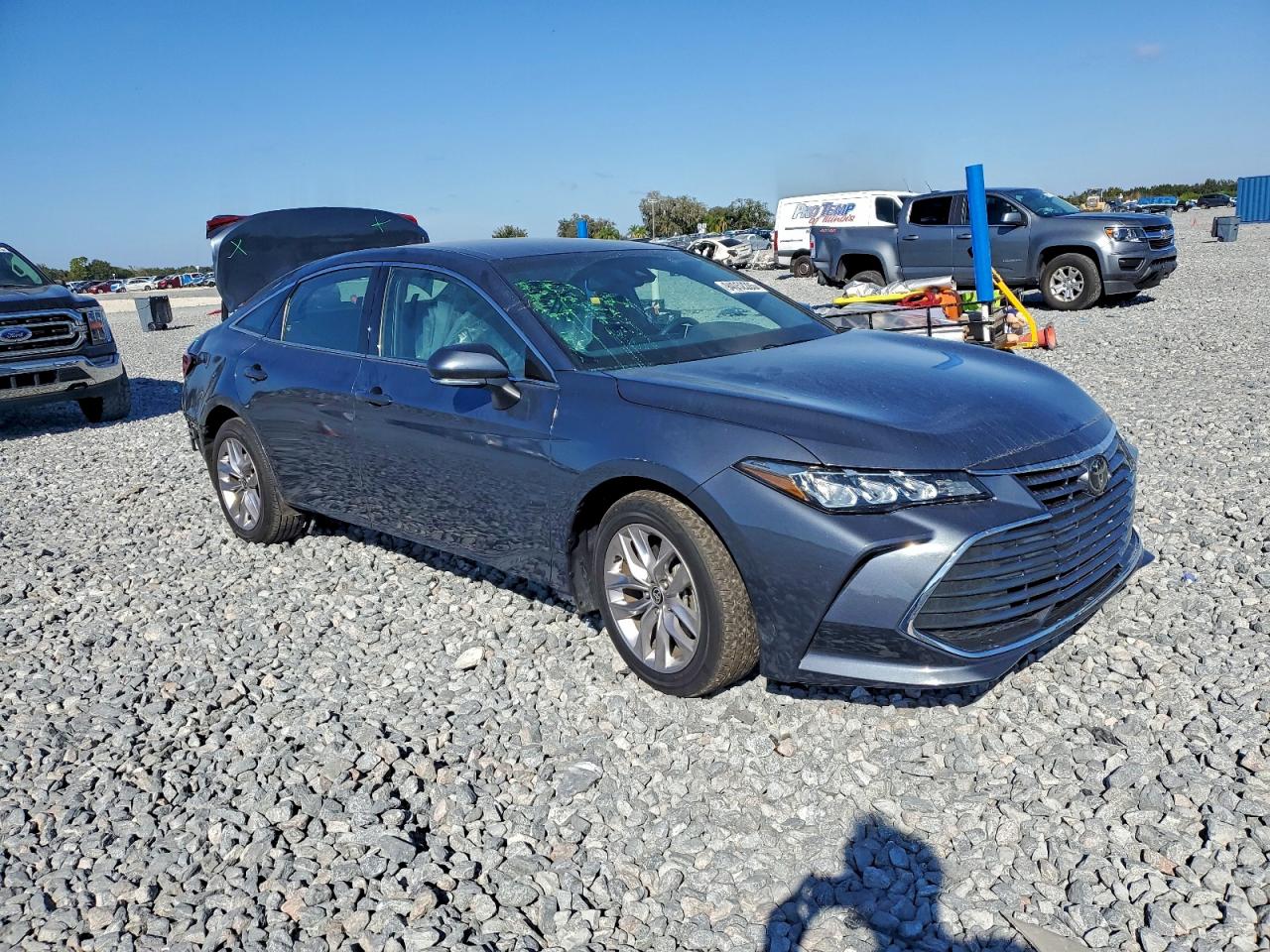 TOYOTA AVALON XLE