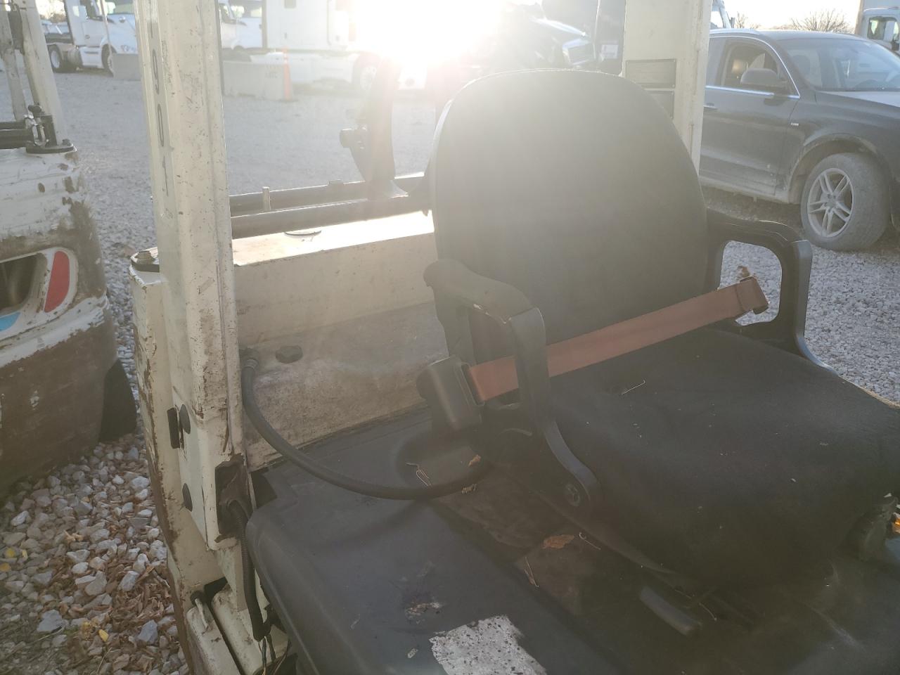 Lot #3290190211 2013 NISS FORKLIFT