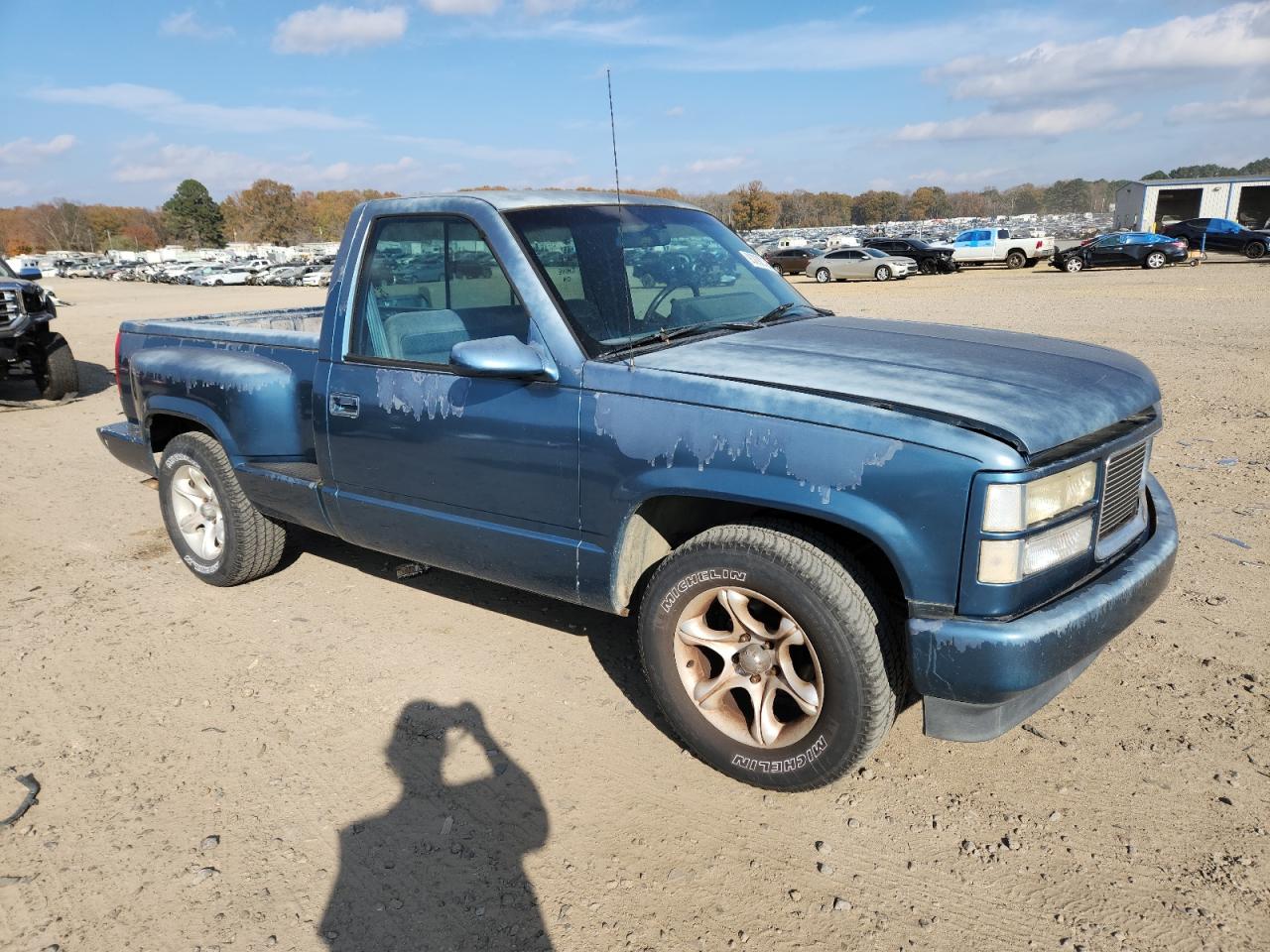 Lot #3297046520 1990 GMC SIERRA C15