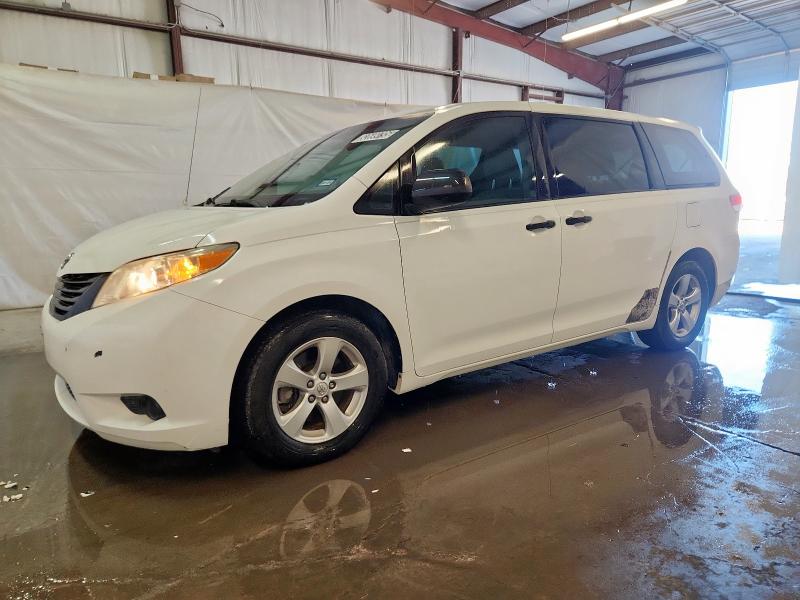 Global Auto Auctions: 2013 TOYOTA SIENNA