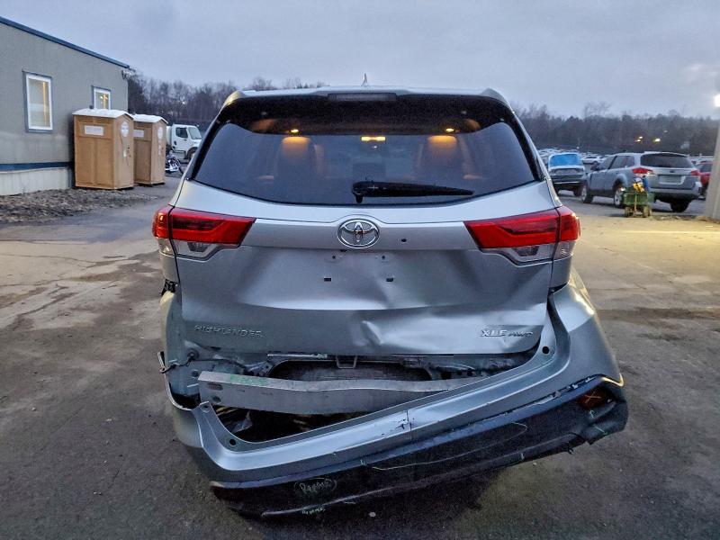 2018 TOYOTA HIGHLANDER #3304753909