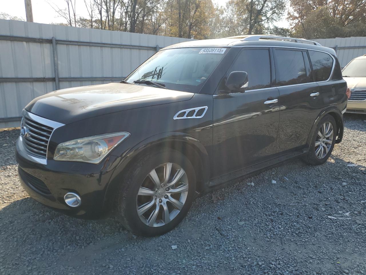 INFINITI QX56