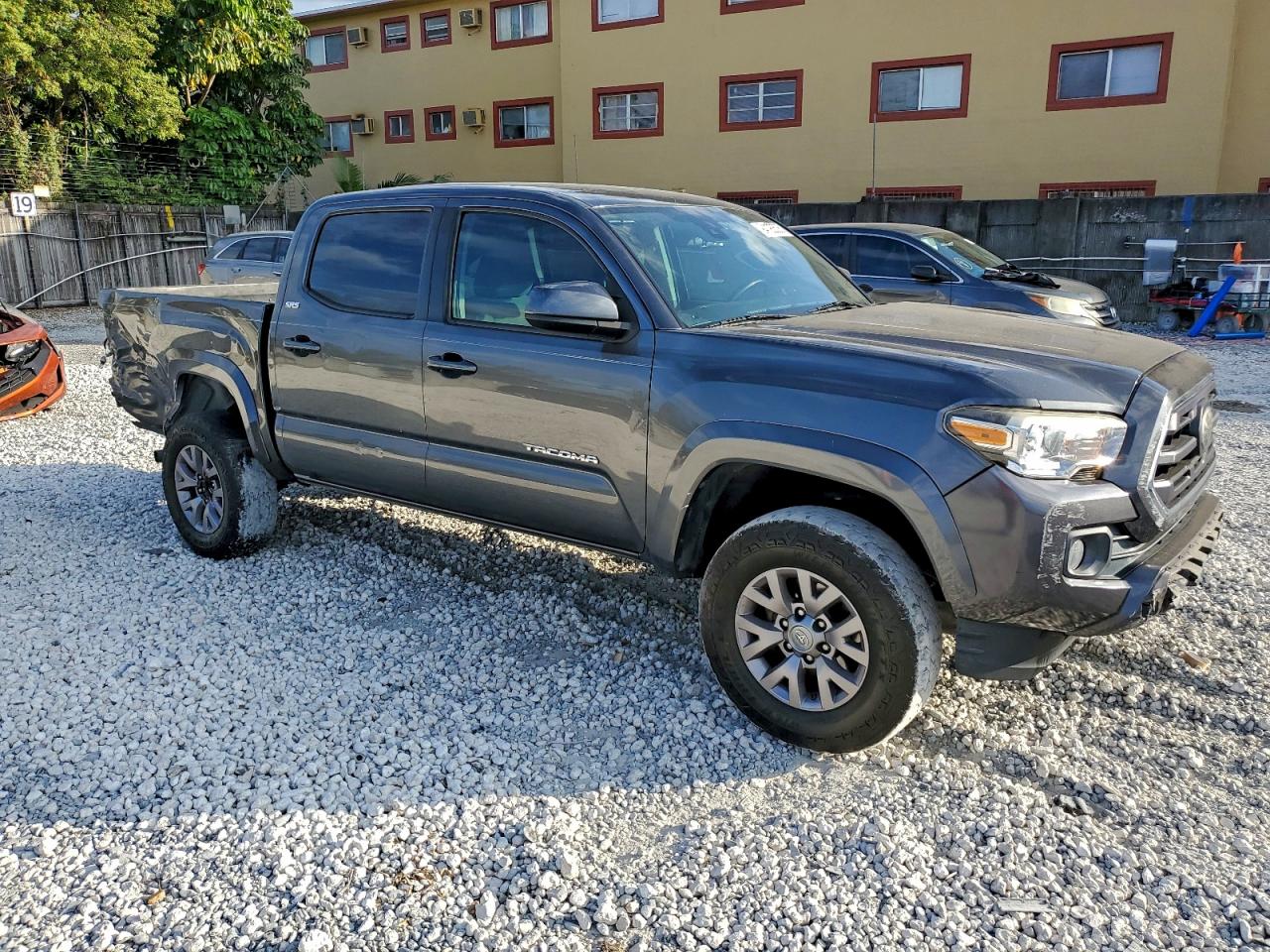 TOYOTA TACOMA DOUBLE CAB