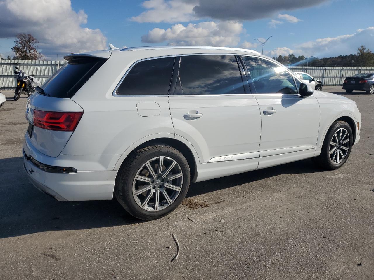 AUDI Q7 PREMIUM PLUS