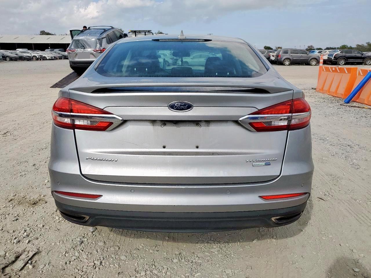 FORD FUSION TITANIUM