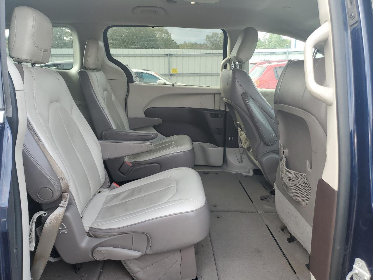 CHRYSLER PACIFICA TOURING L