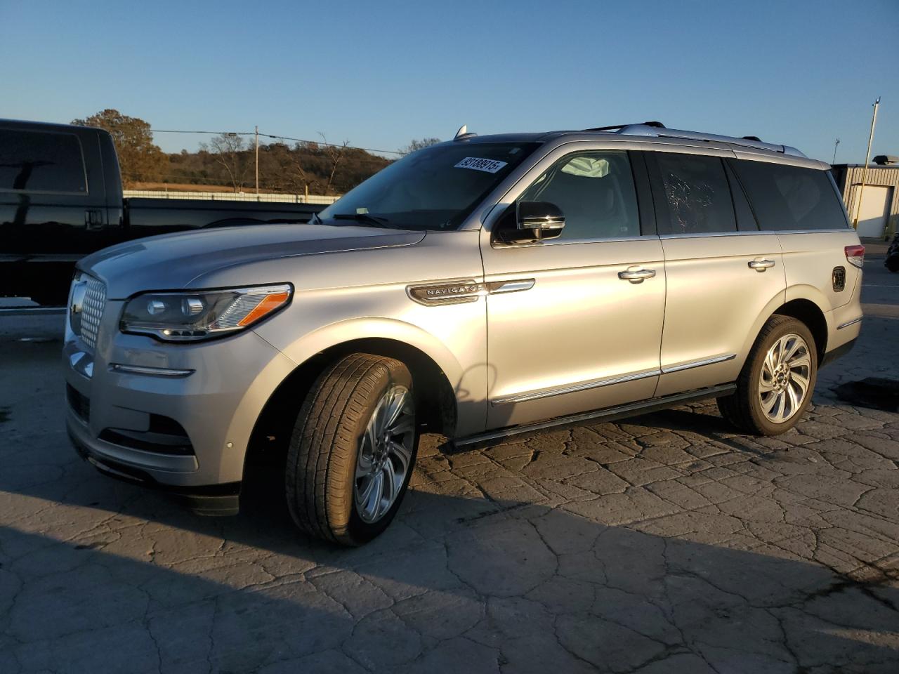 LINCOLN NAVIGATOR RESERVE