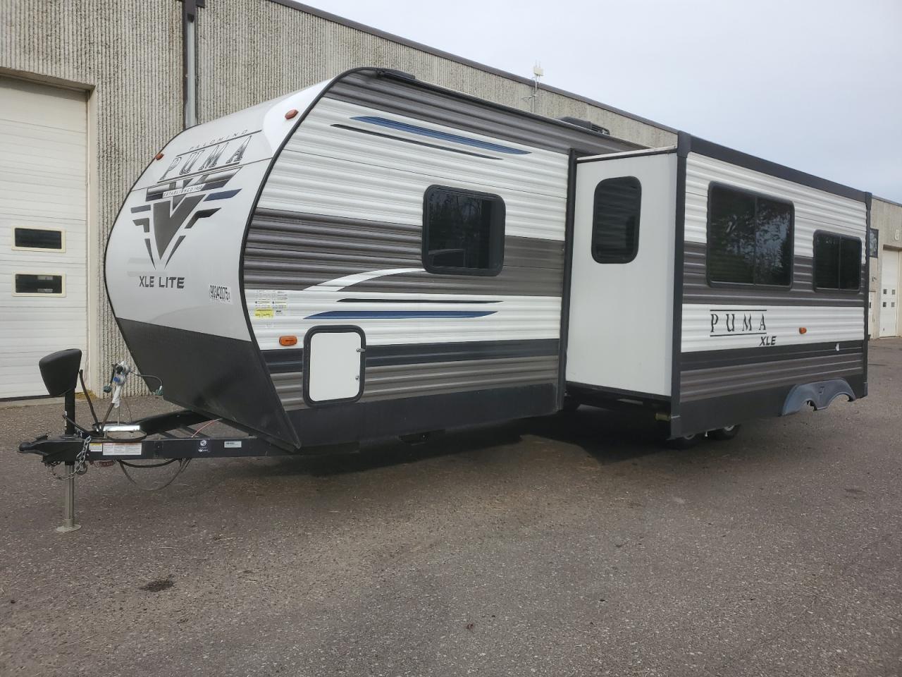 Lot #3283989798 2021 PALOMINO BY FOREST R PUMA XLE LITE SERIES