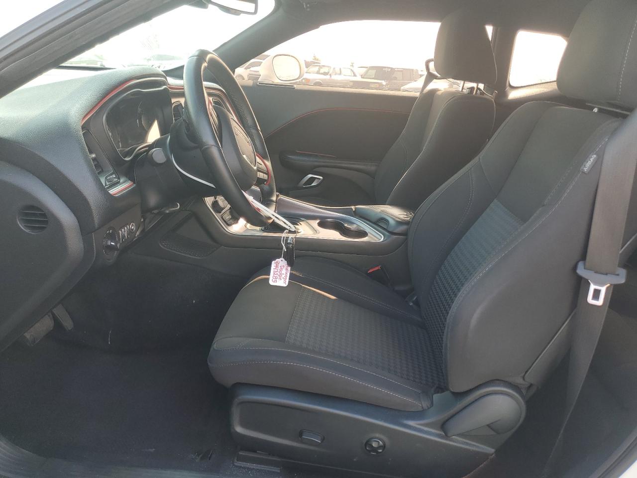 DODGE CHALLENGER SXT