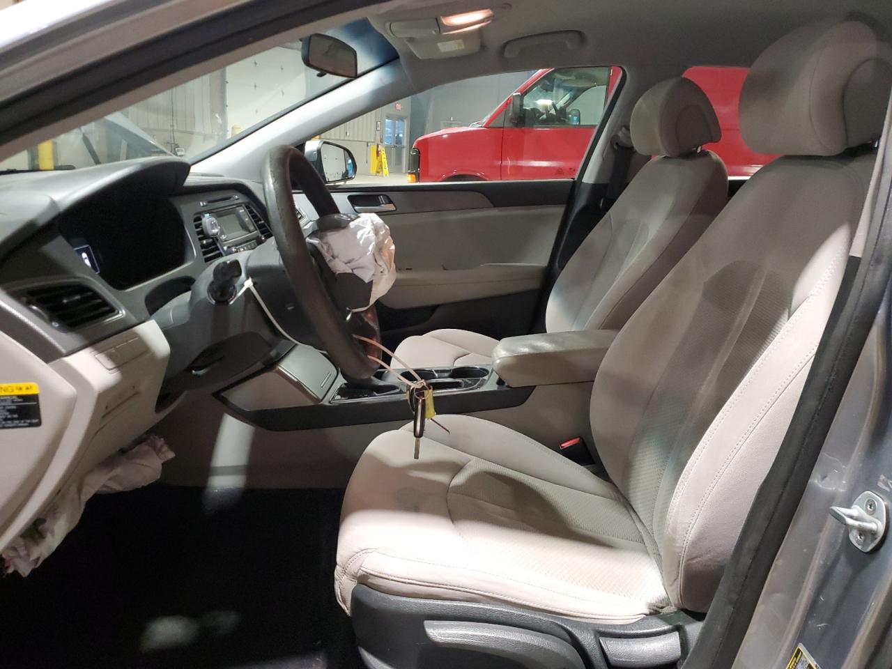 Lot #3301940454 2015 HYUNDAI SONATA SE