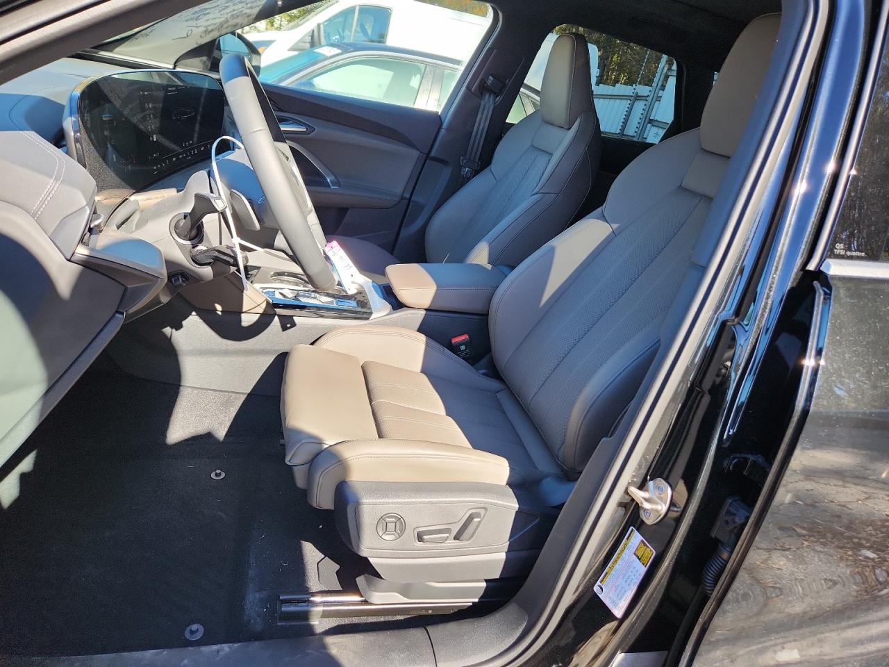 AUDI Q5 PREMIUM PLUS