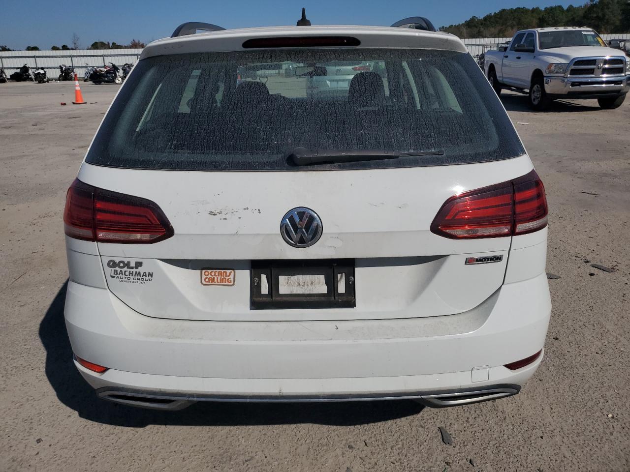 VOLKSWAGEN GOLF SPORTSVAN S