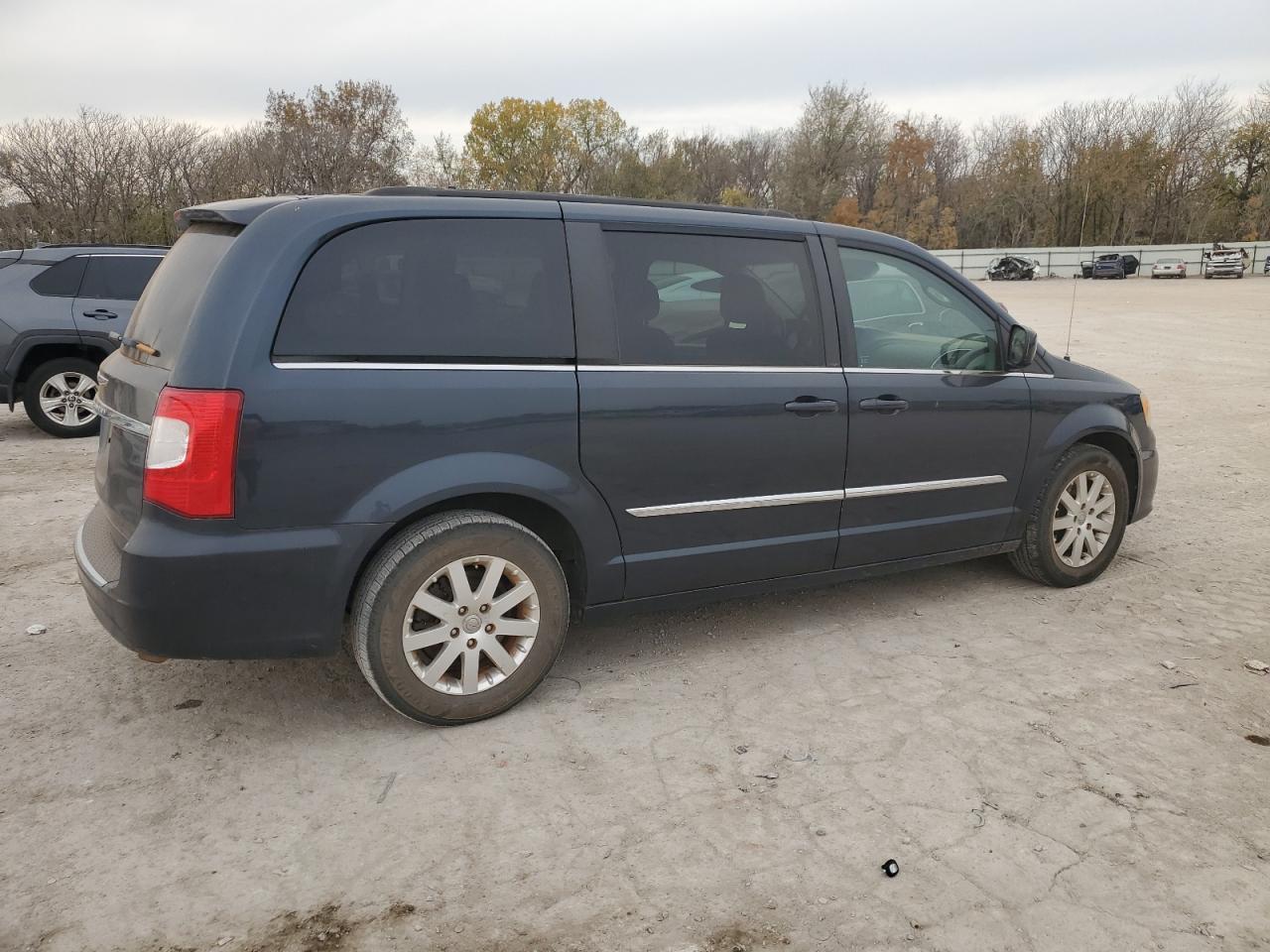 CHRYSLER TOWN & COUNTRY TOURING