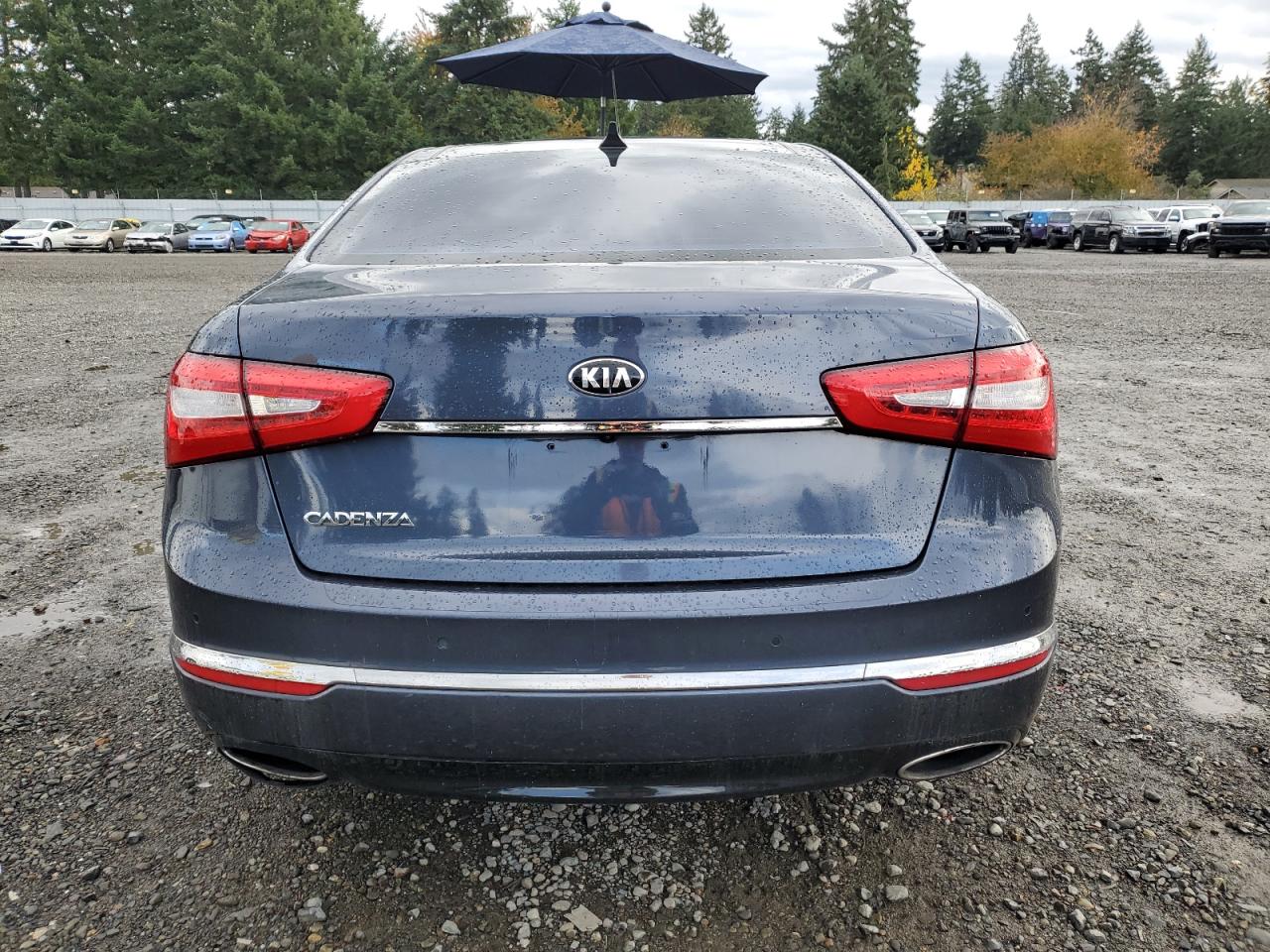 KIA CADENZA PREMIUM