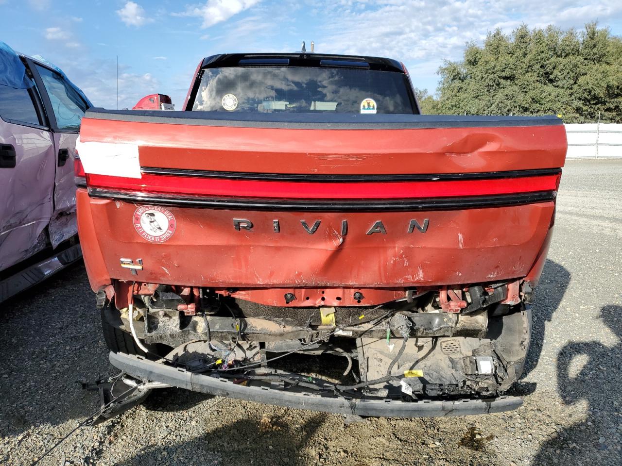 RIVIAN R1T ADVENTURE