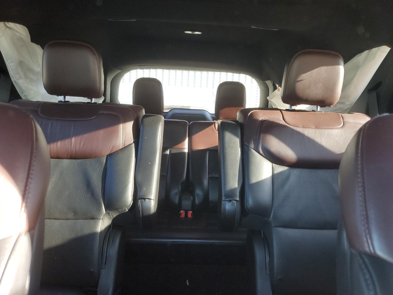 FORD EXPLORER PLATINUM