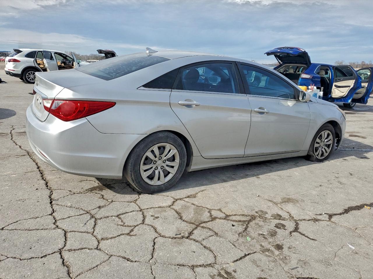 Lot #3298061172 2013 HYUNDAI SONATA GLS