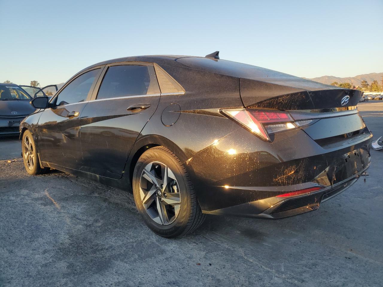 HYUNDAI ELANTRA LIMITED