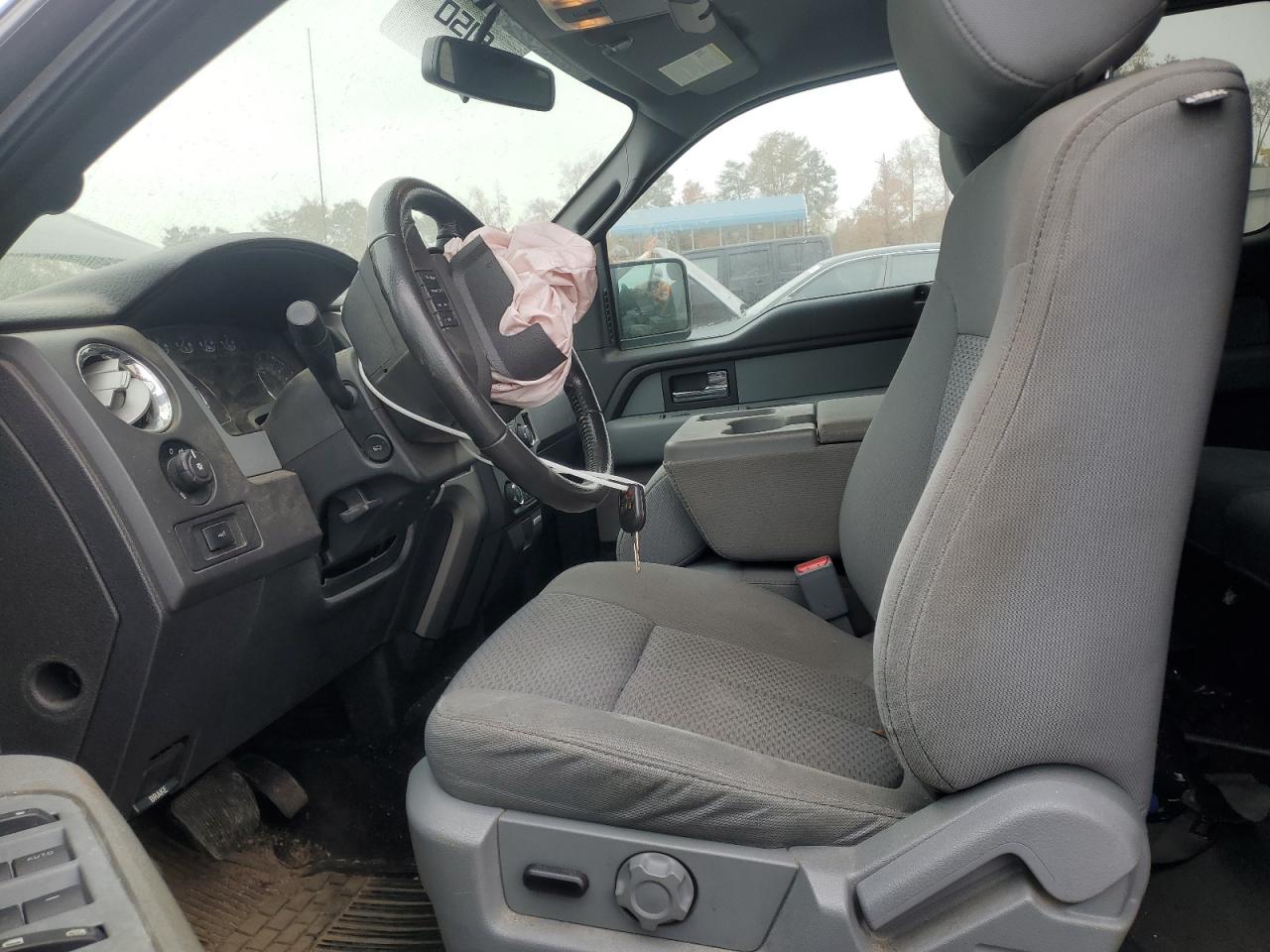 FORD F-150 SUPER CAB