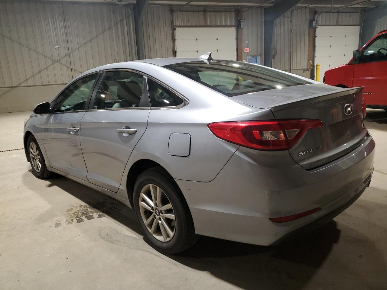 Lot #3301940454 2015 HYUNDAI SONATA SE