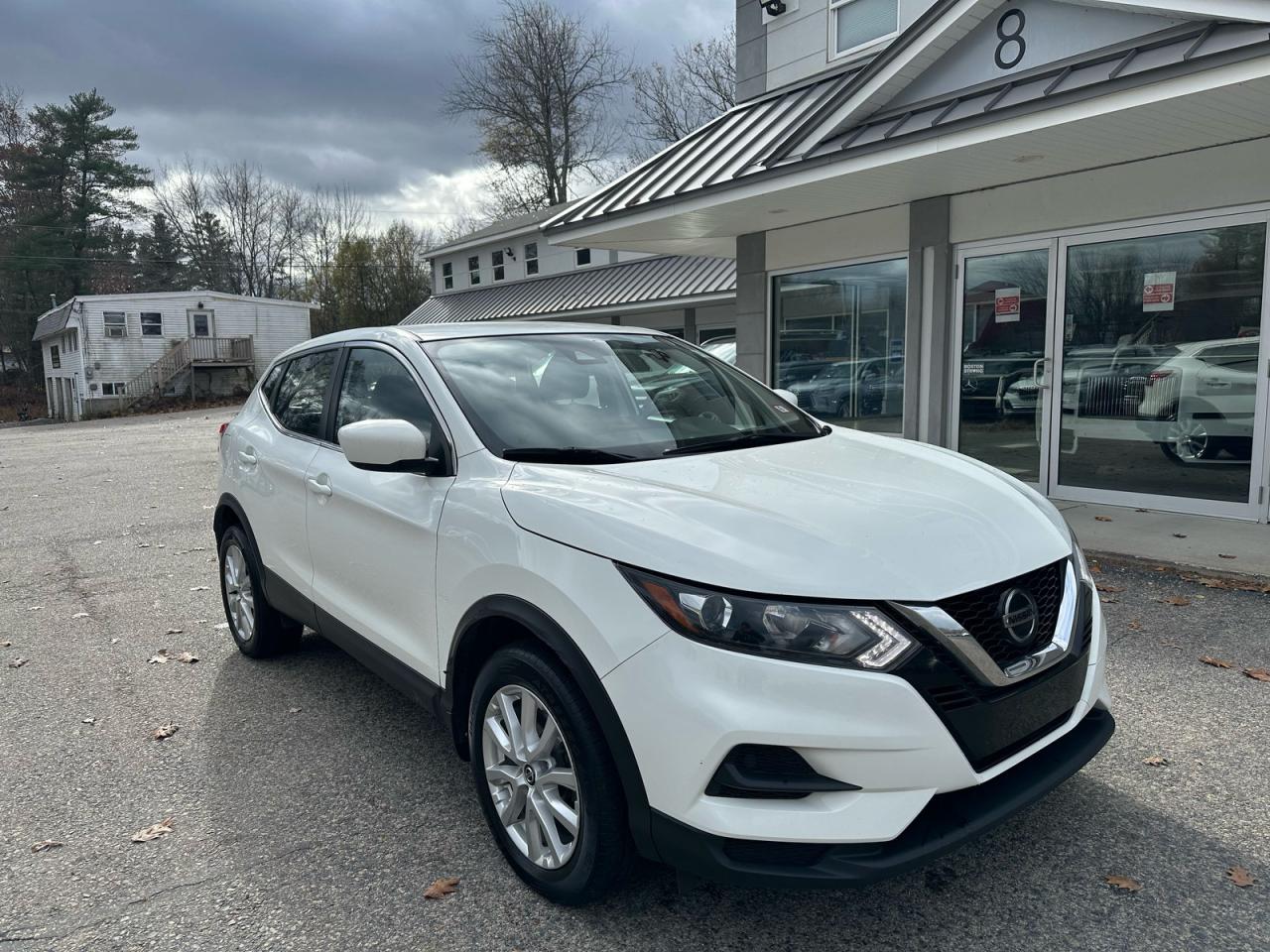 NISSAN ROGUE SPORT S