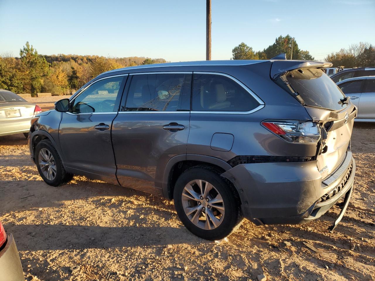 TOYOTA HIGHLANDER XLE