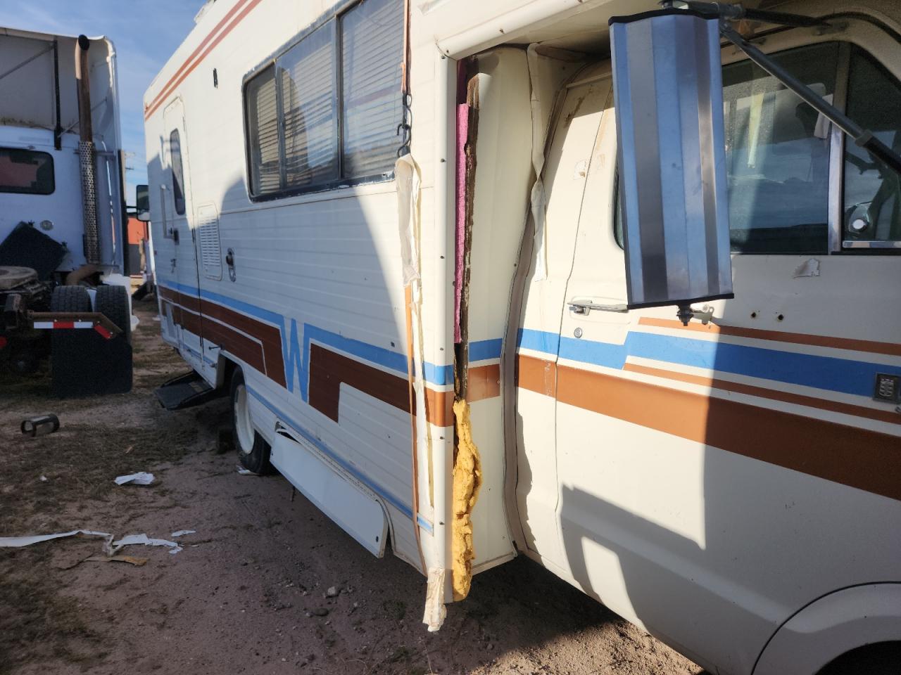 Lot #3286542145 1978 WINNEBAGO MINNIEWINN