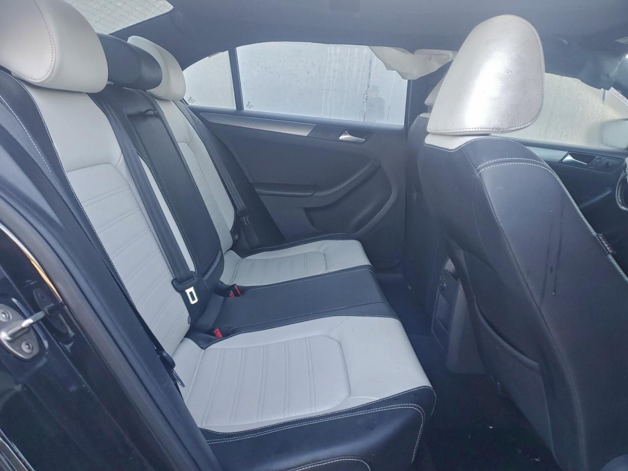 VOLKSWAGEN JETTA SPORT