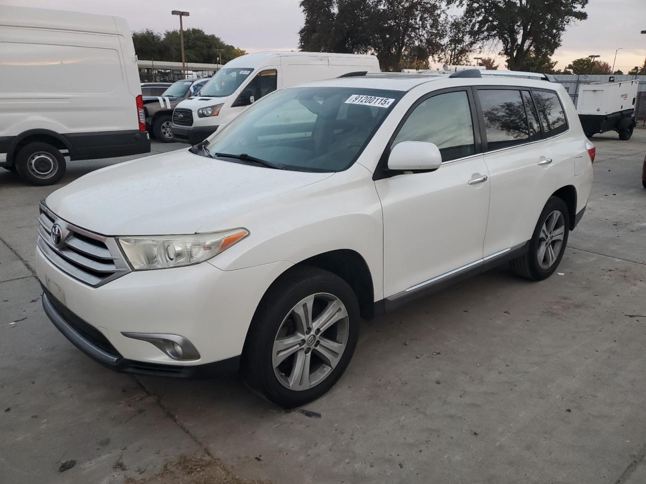 TOYOTA HIGHLANDER LIMITED