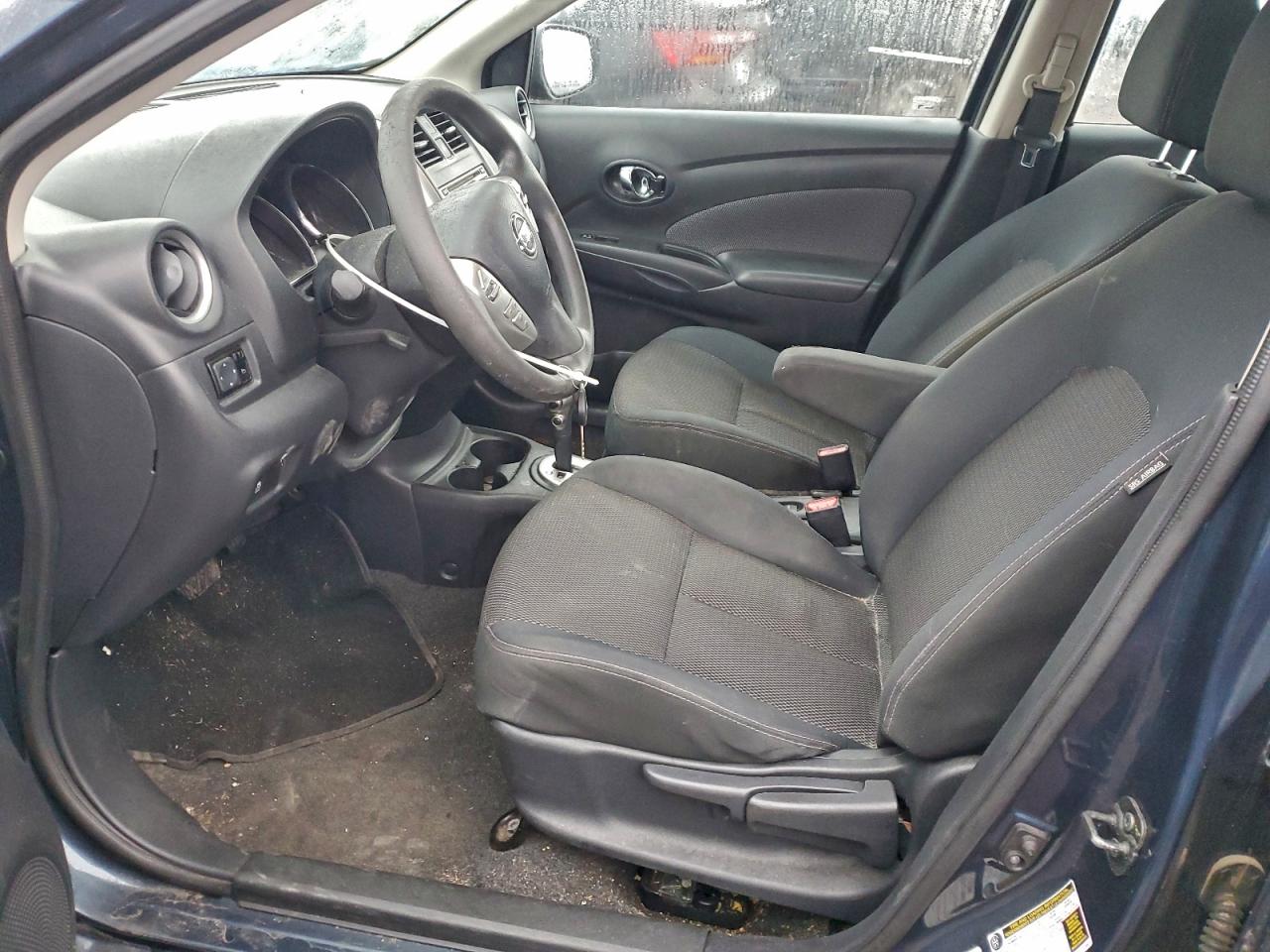 NISSAN VERSA S