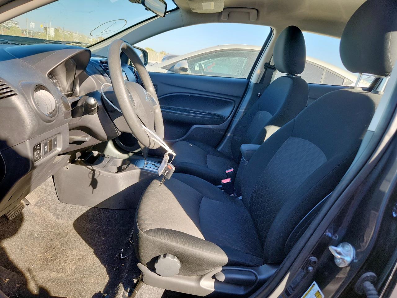 MITSUBISHI MIRAGE ES