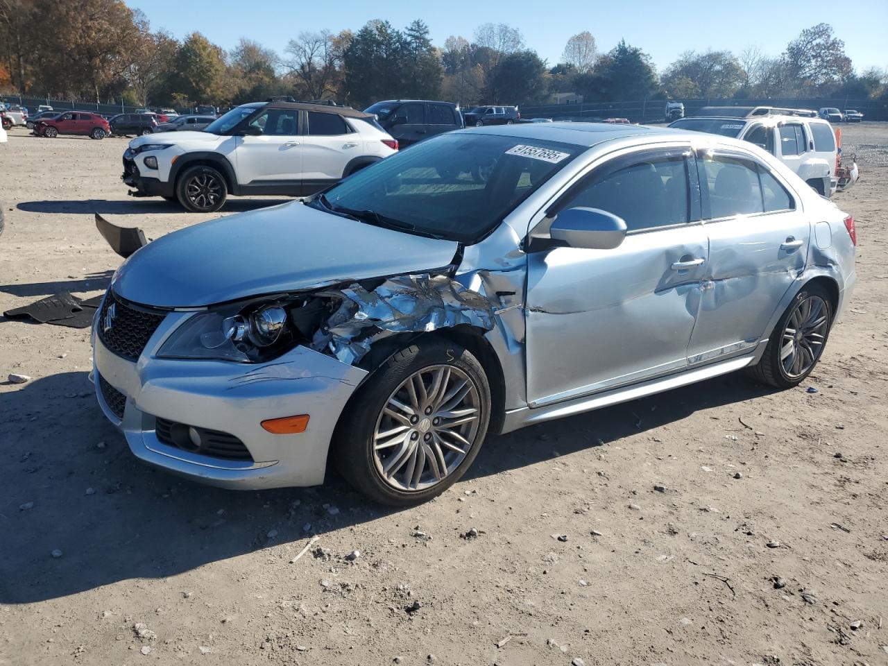 SUZUKI KIZASHI SPORT SLS