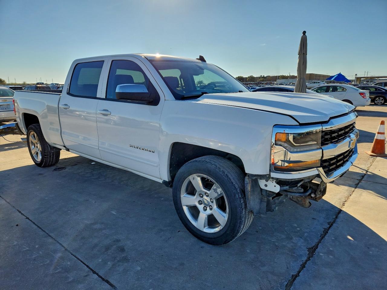 CHEVROLET SILVERADO C1500 LT
