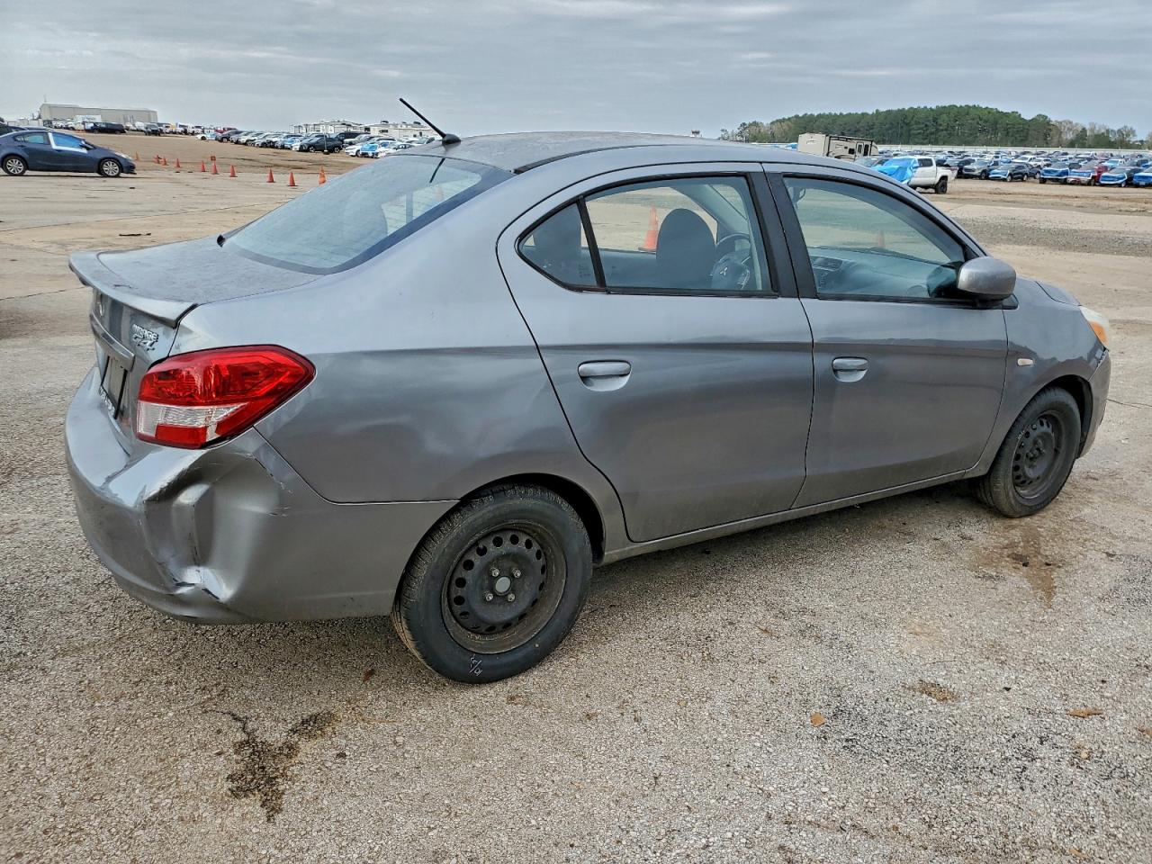 MITSUBISHI MIRAGE G4 ES