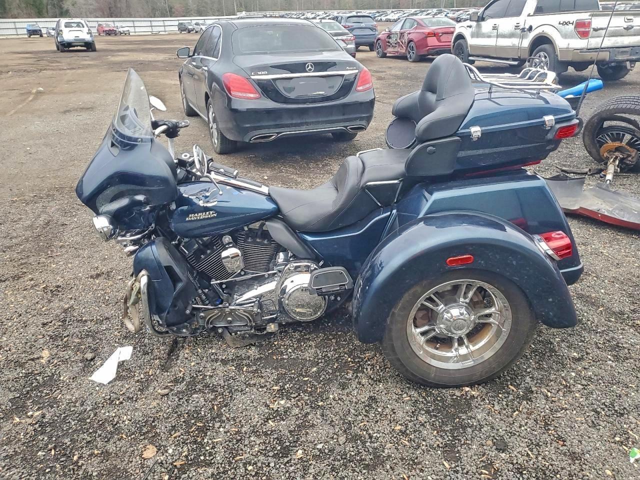 Lot #3302798892 2016 HARLEY-DAVIDSON FLHTCUTG T