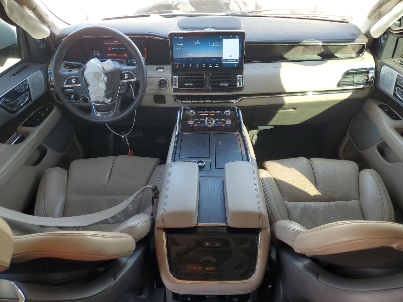 LINCOLN NAVIGATOR RESERVE