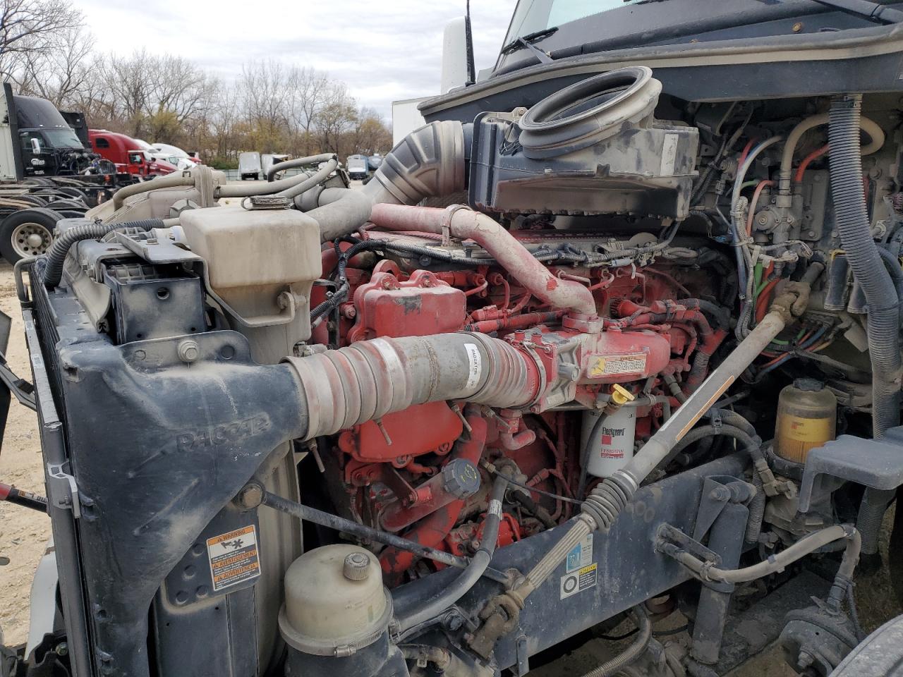 Lot #3292430557 2015 KENWORTH T680