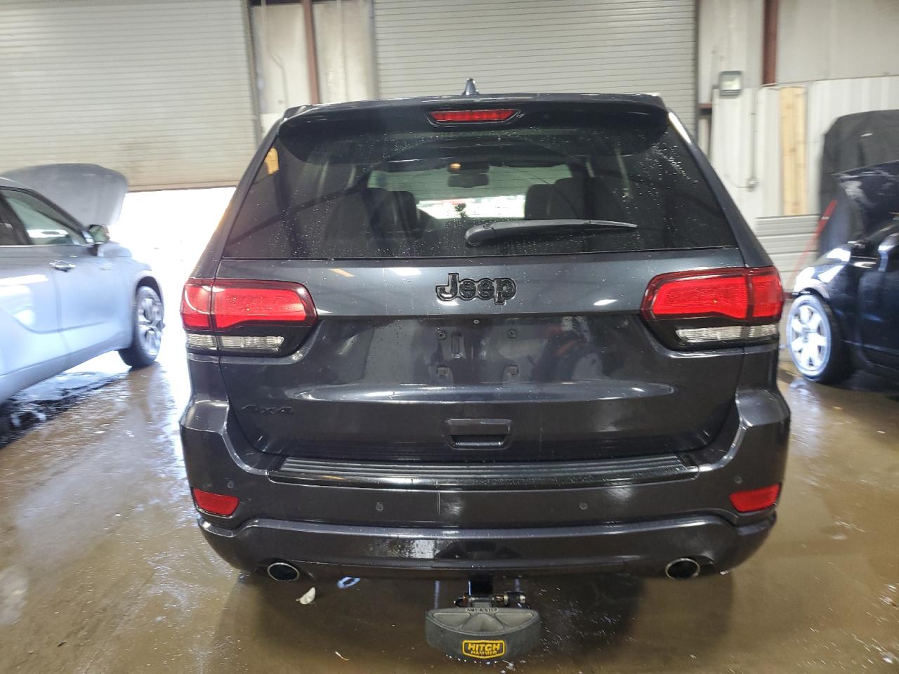 JEEP GRAND CHEROKEE LAREDO