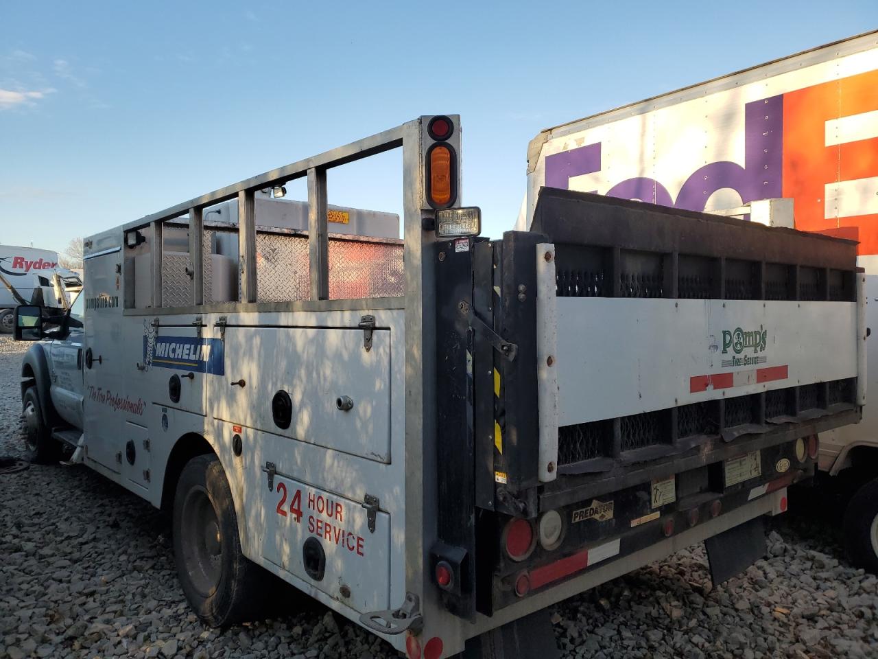 FORD F-550 SUPER DUTY