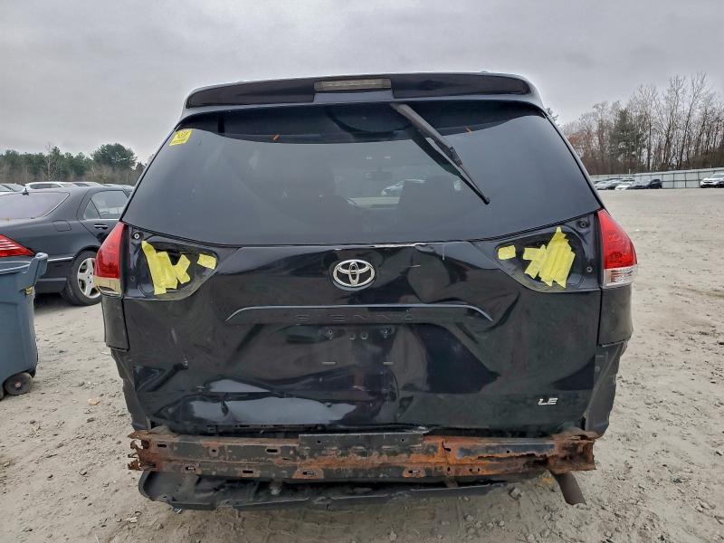 2014 TOYOTA SIENNA LE #3303726429
